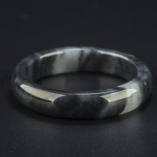 7000年天然新品新疆和田玉青花籽玉手镯圈口56mm重53.6克