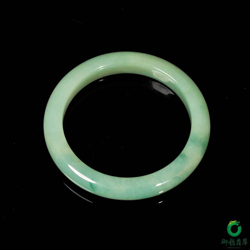 天然缅甸翡翠A货糯冰种飘绿手镯45.6克内径55mm