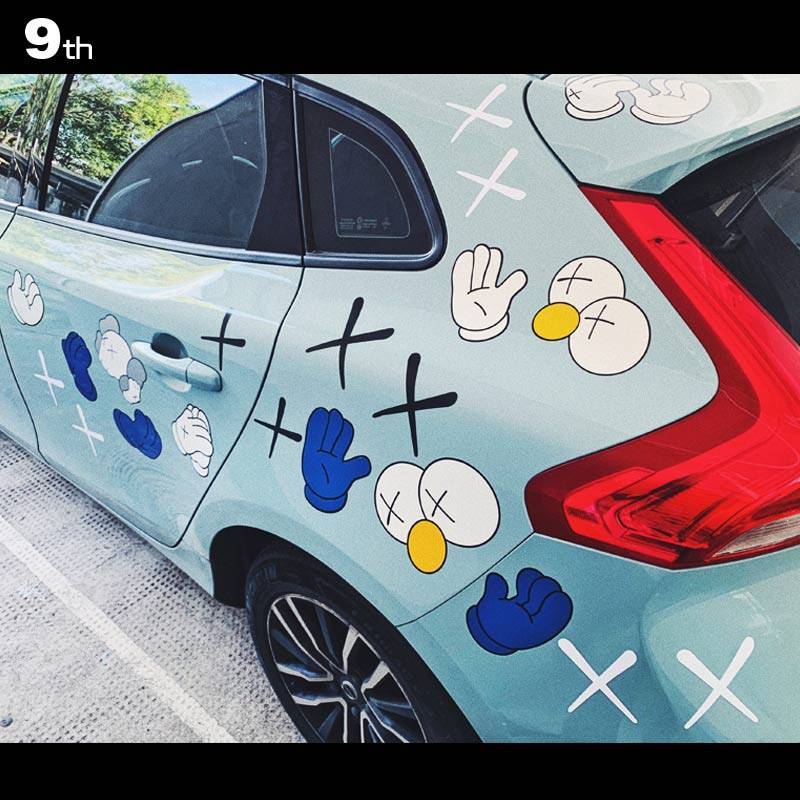 多层雕刻kawsmini个性防水车贴