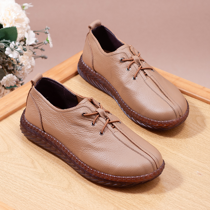 春秋款软底防滑手工休闲风妈妈鞋