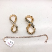 每条 质感新款 手镯手链H 欧美饰品原单玻璃亮钻有弹力 647