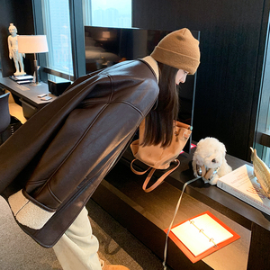 咖色复古羊羔毛外套女2024秋冬新款时髦加绒加厚皮毛一体机车服潮图片