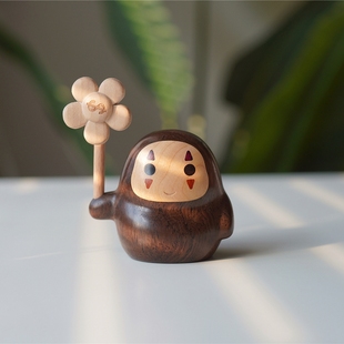 饰有钱花送朋友礼物工艺品 檀木无脸男摆件可爱实木桌面装