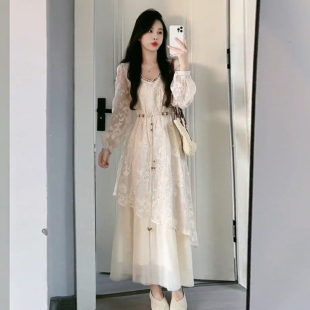 假两件度假风长袖连衣裙2025秋季新款烫银工艺旅游系带收腰刺绣