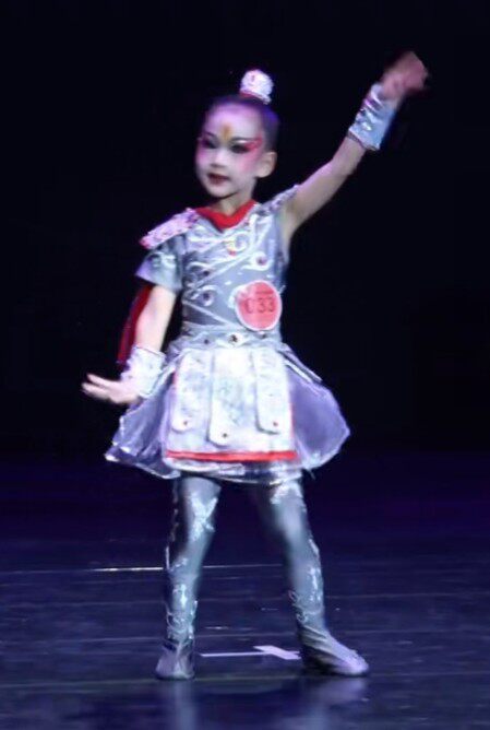 儿童花木兰演出服少儿独舞舞蹈花木兰古代士兵盔甲将军演出服装