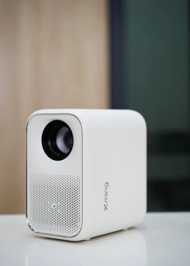 【国行正品】小明Q3 pro 投影仪卧室客厅超高清家用智能投影机属于什么档次？