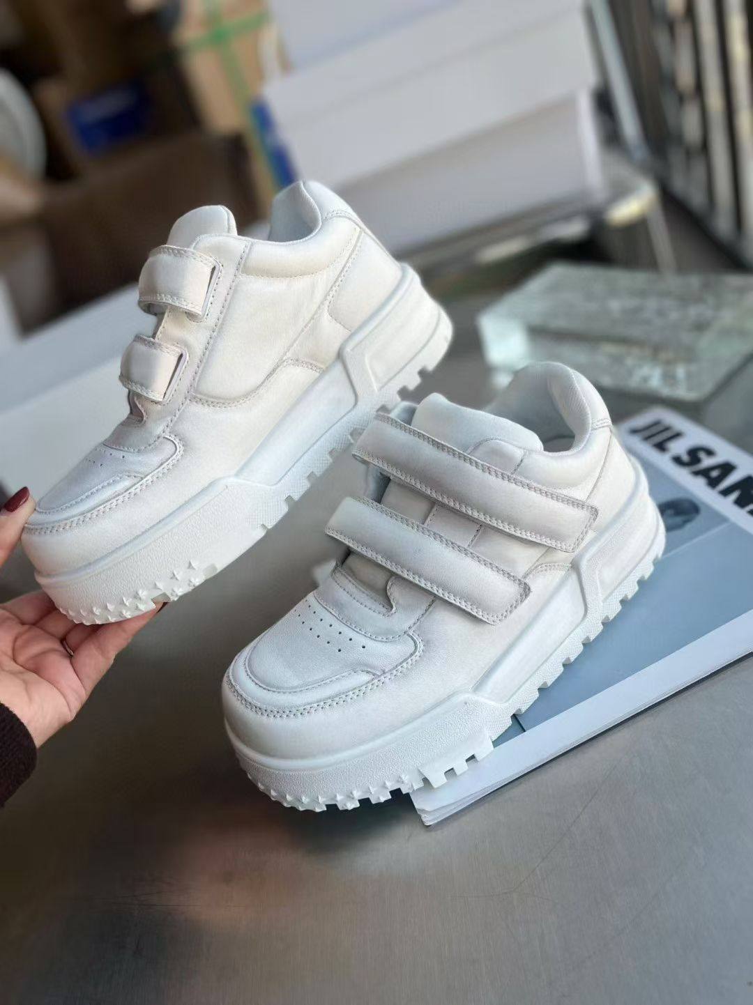 18年老店欧货魔术贴小白鞋女26新款时尚百搭真皮厚底增高休闲板鞋,女鞋,时尚休闲鞋,淘宝优惠券,粉丝福利购,淘宝优惠卷