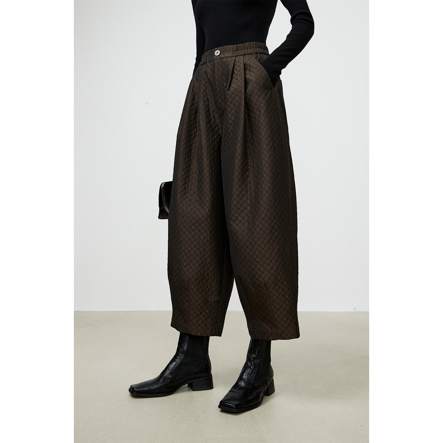 高腰休闲菱格夹棉奶奶裤