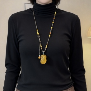 璀璨星河系列-天然琥珀蜜蜡毛衣链海飘籽花蜡藏扣原皮项链吊坠