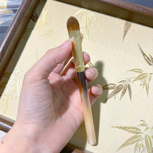 金南瓜子。遮瑕刷 膏体刷