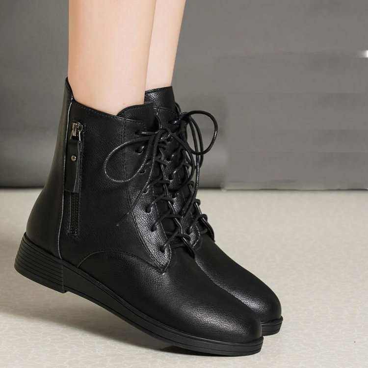 时装靴女2021年秋冬季新款时尚百搭休闲圆头方跟侧拉链短筒靴
