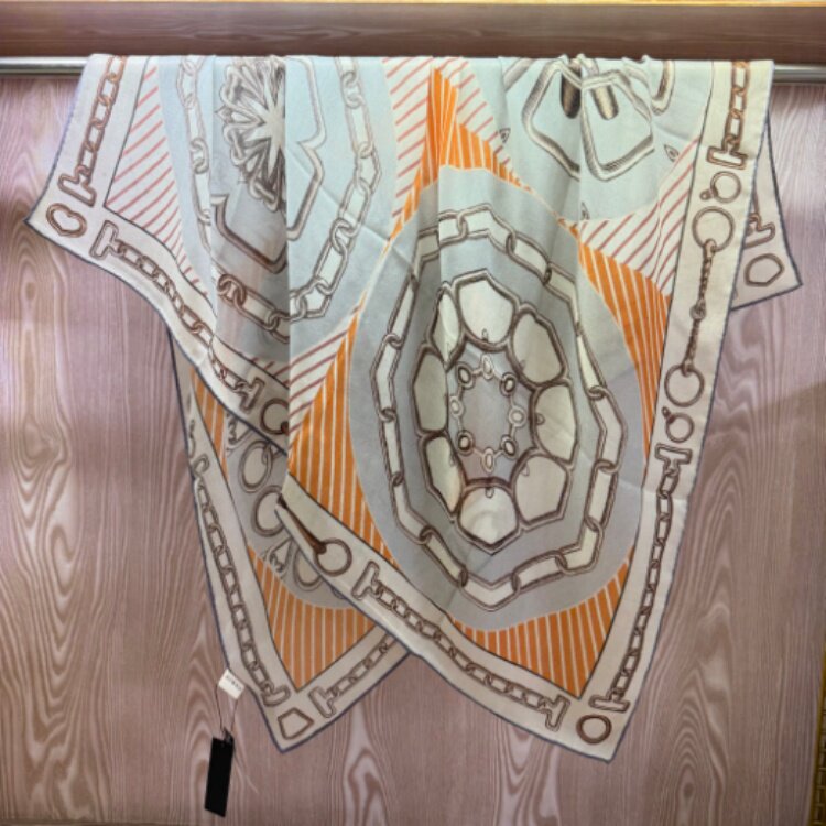 太阳城四季绵羊毛多用围巾披肩