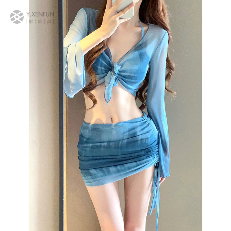 2025新款泳衣女保守学生高级感长袖温泉海边度假分体四件套泳装女