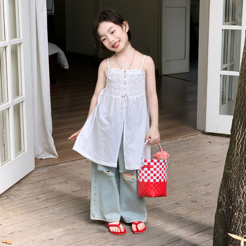 女童吊带连衣裙2026夏季新款韩版女宝宝洋气甜美度假风清凉上衣潮