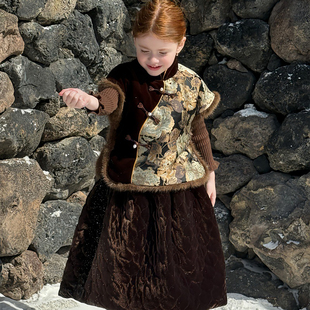 冬季新款女童年服黑底金丝夹棉新中式旗袍提花马甲保暖背心半裙潮