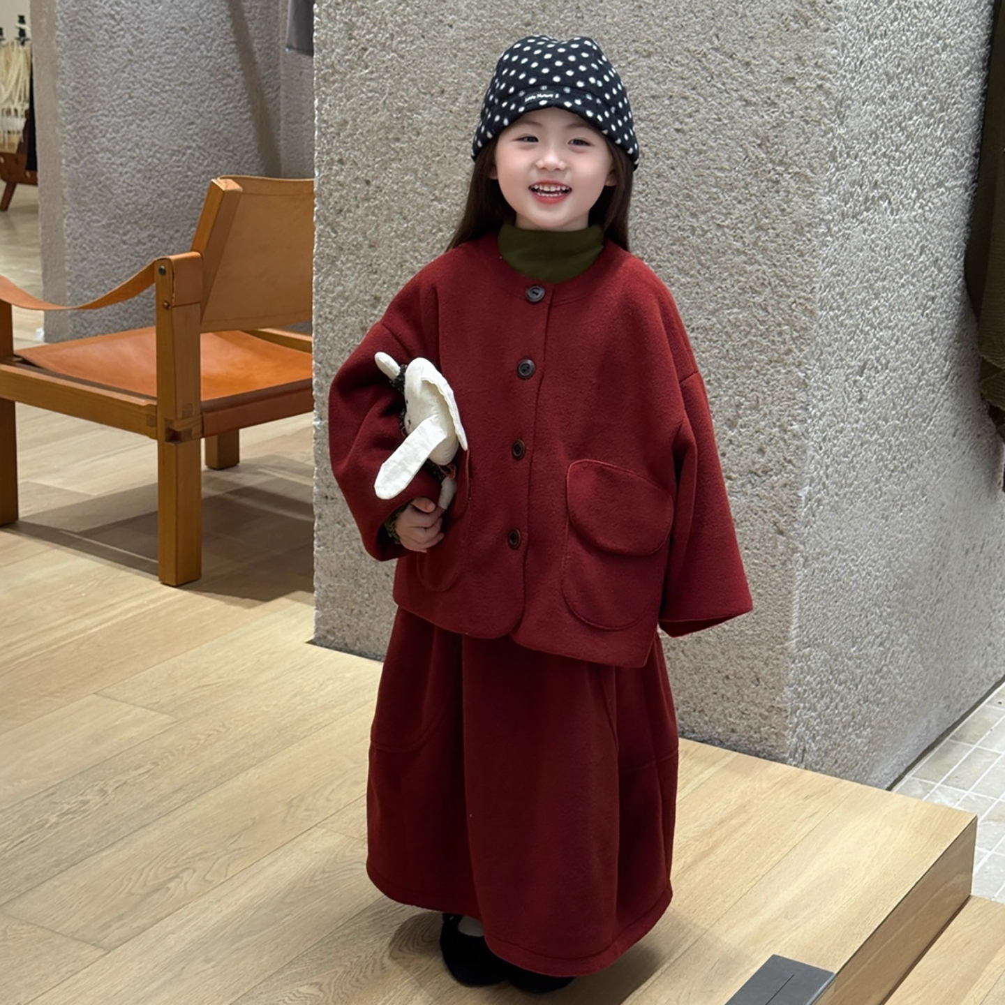 儿童毛呢套装2025冬季新款女童韩系气质溜肩呢子大衣半裙两件套潮