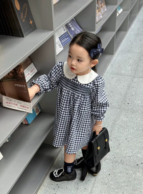 韩版女童裙子2026秋季格子连衣裙洋气时髦学院风娃娃领长袖公主裙