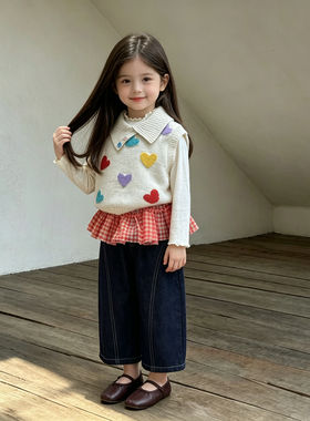 女童套装2026新款女孩秋季彩色爱心毛衣马甲宝宝打底衫屁帘牛仔裤