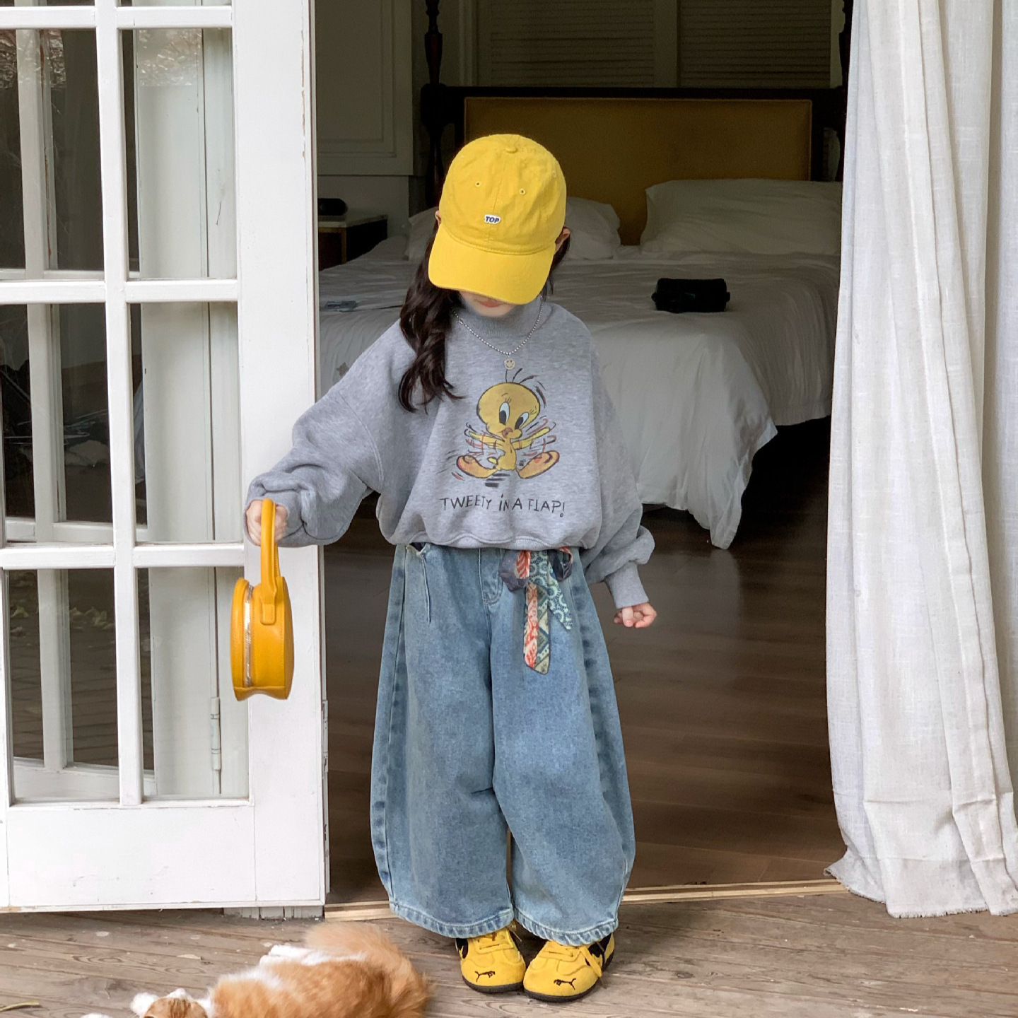 女童卡通印花高领卫衣弯刀裤子潮