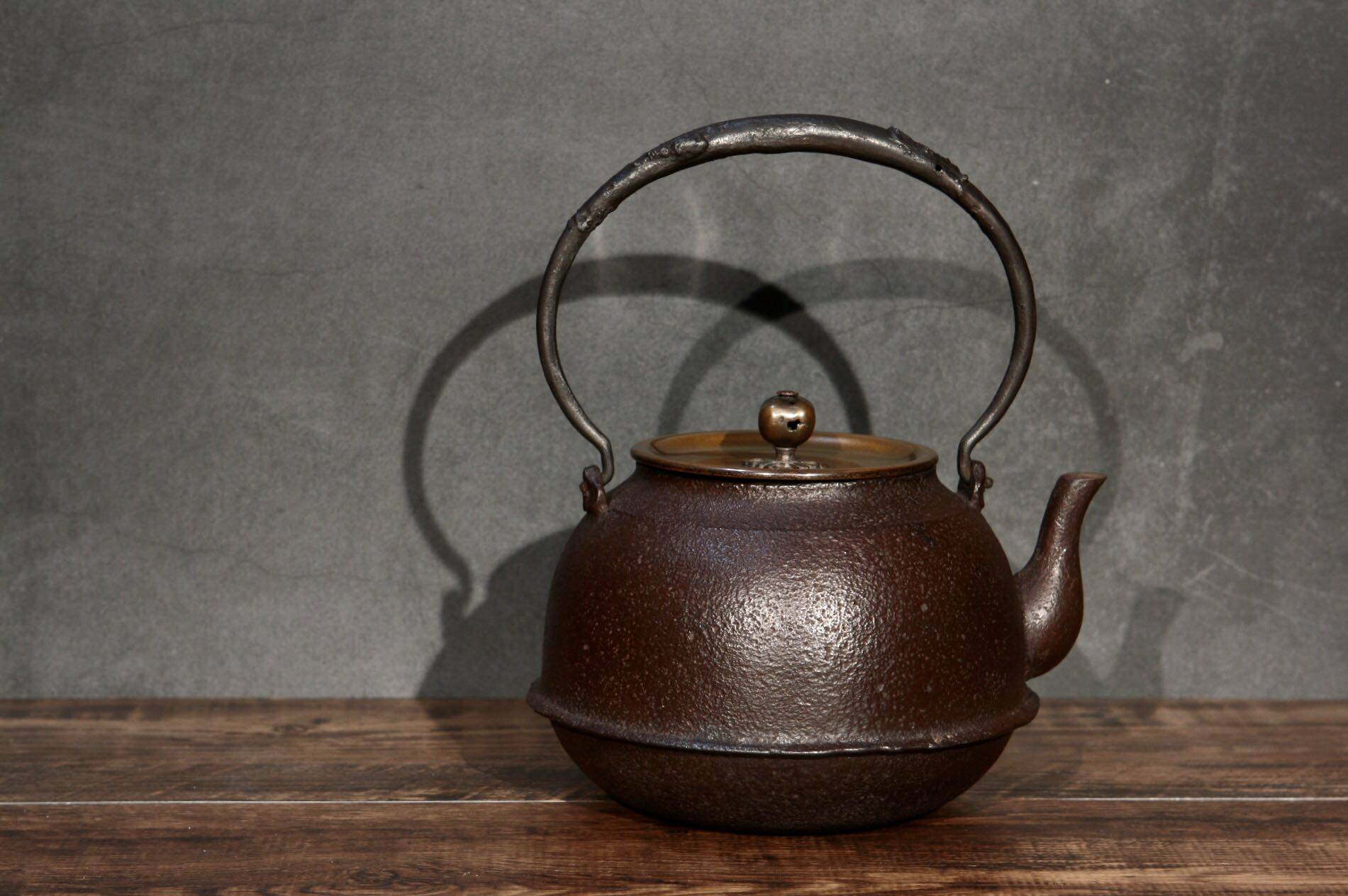拙雅堂 日本老铁壶 昭和初 高岡名家 畠春斎 初代目 真羽形 1.2l