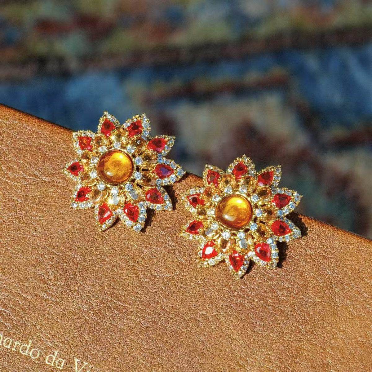 古董线《赫利俄斯》宝格家绝版复刻太阳花耳饰橙色琉璃多彩锆石