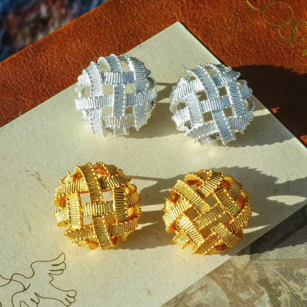 《菲斯迷宫》轻复古金银双色编织立体半球耳饰Cleanfit简约百搭款