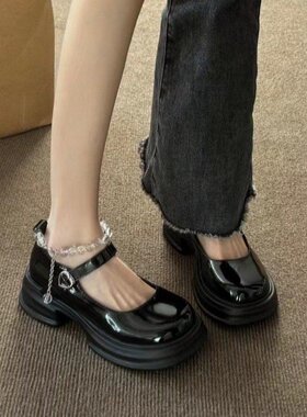 法式黑色复古玛丽珍鞋女2026夏季新款金属一字扣带粗跟厚底小皮鞋