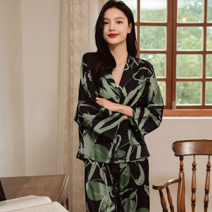 高级感睡衣女长袖长裤薄款春秋季丝绸蝙蝠袖家居服宽松加大码女款