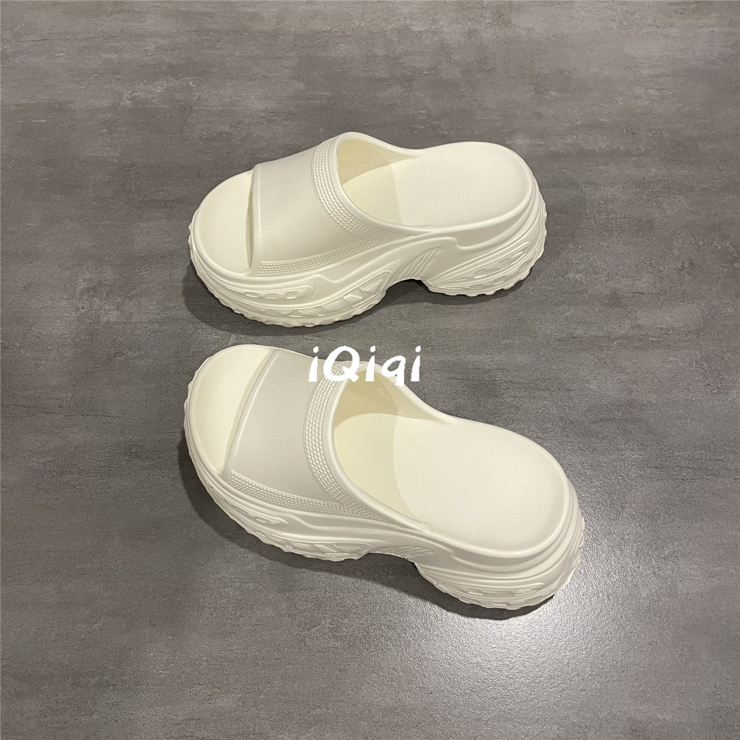 七七主人家松糕厚底时尚休闲拖鞋女夏季外穿透气增高凉鞋简约百搭