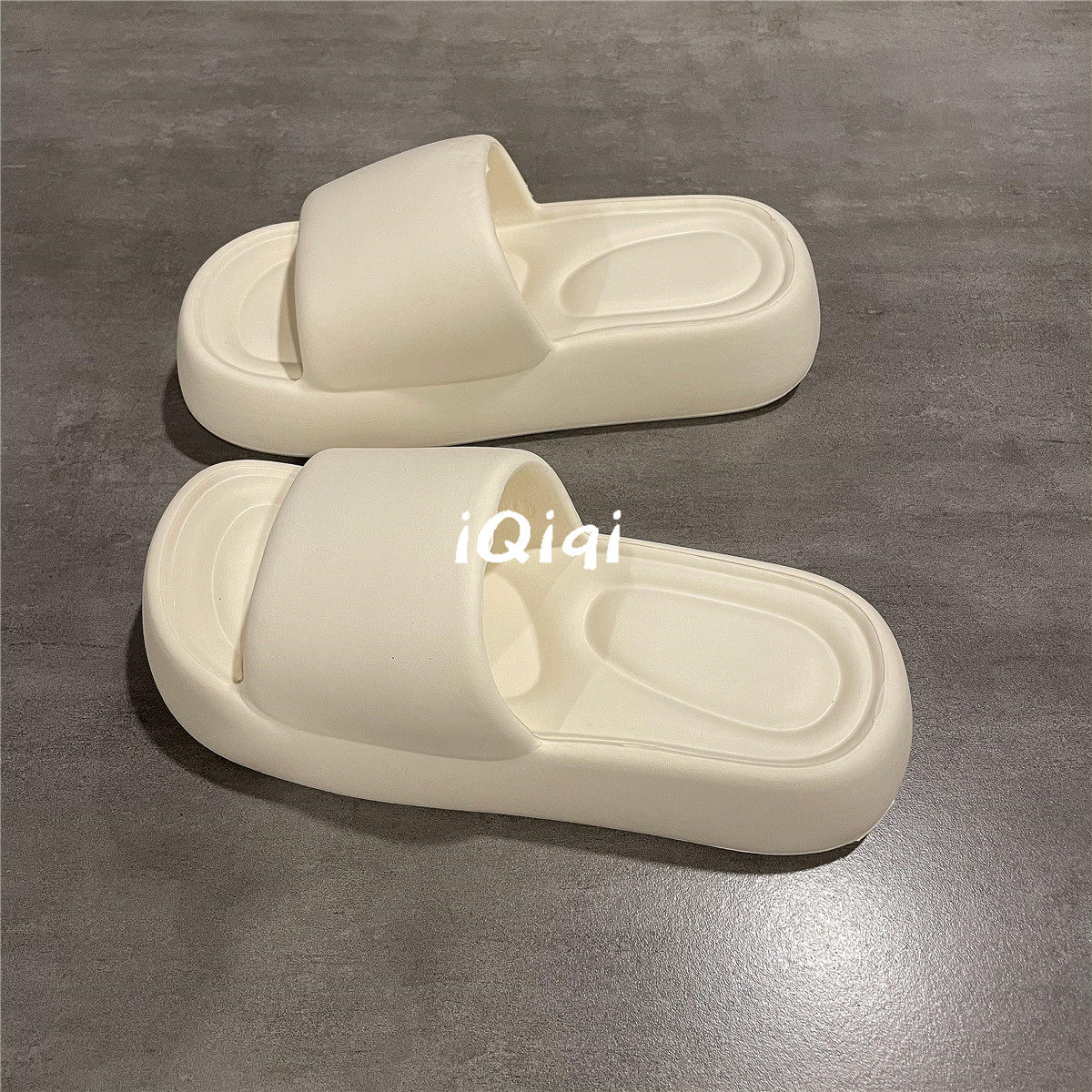 七七主人家 简约厚底增高拖鞋女夏季豆腐方块凉鞋女学生ins风百搭