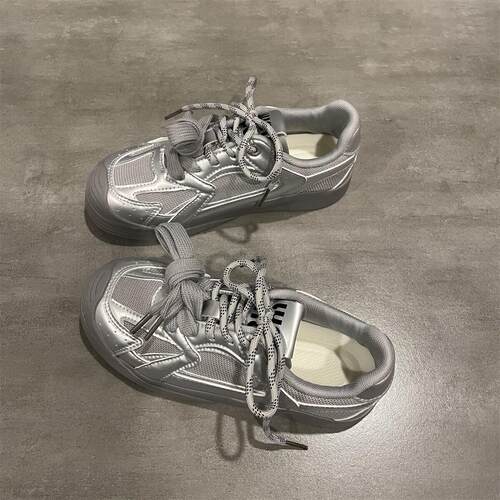 网面休闲透气运动鞋轻便百搭板鞋