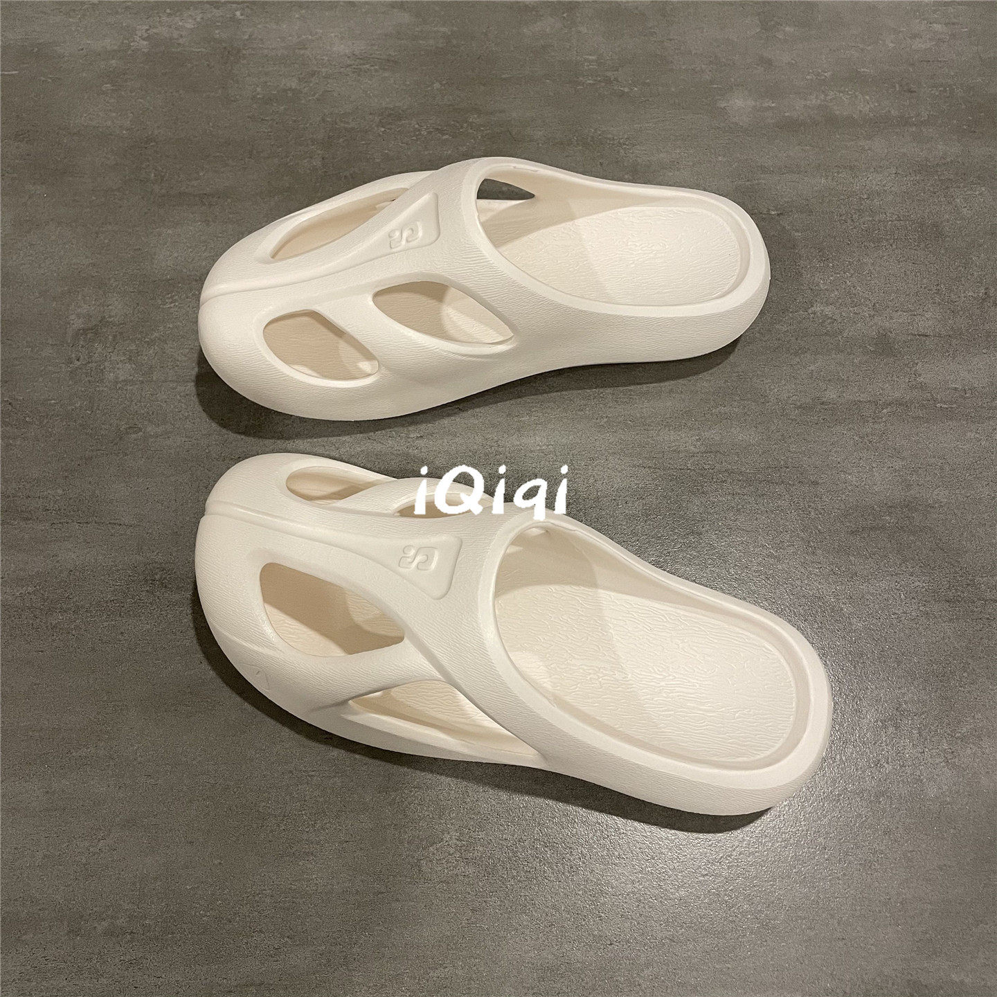 溯溪鞋防滑沙滩洞洞鞋图片