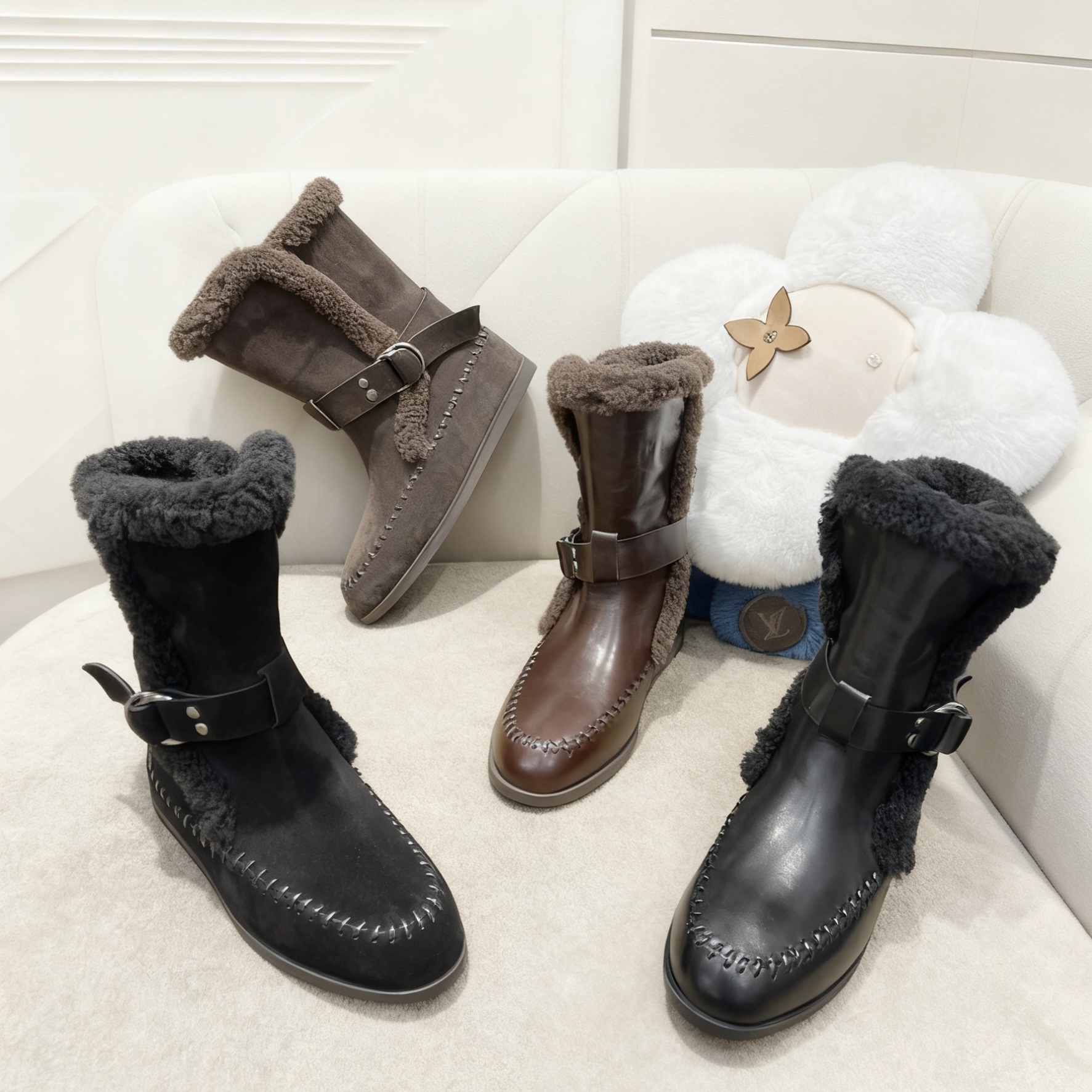 时尚2025新款真皮女鞋子圆头平底短靴软底绒里时装骑士靴百搭靴头