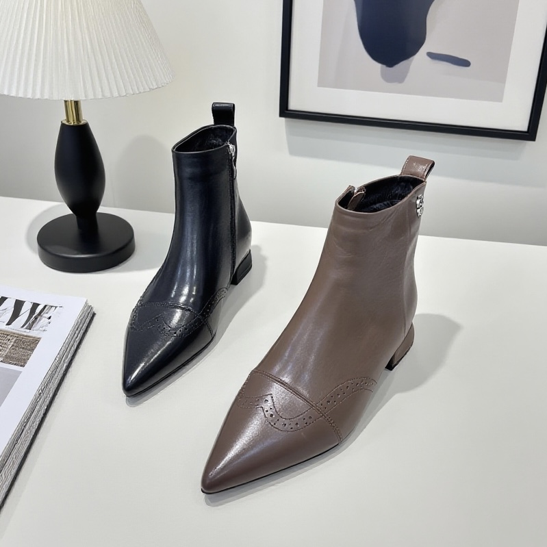 时尚2025新款真皮女鞋尖头平底短靴女软底单鞋子时装靴子百搭靴头
