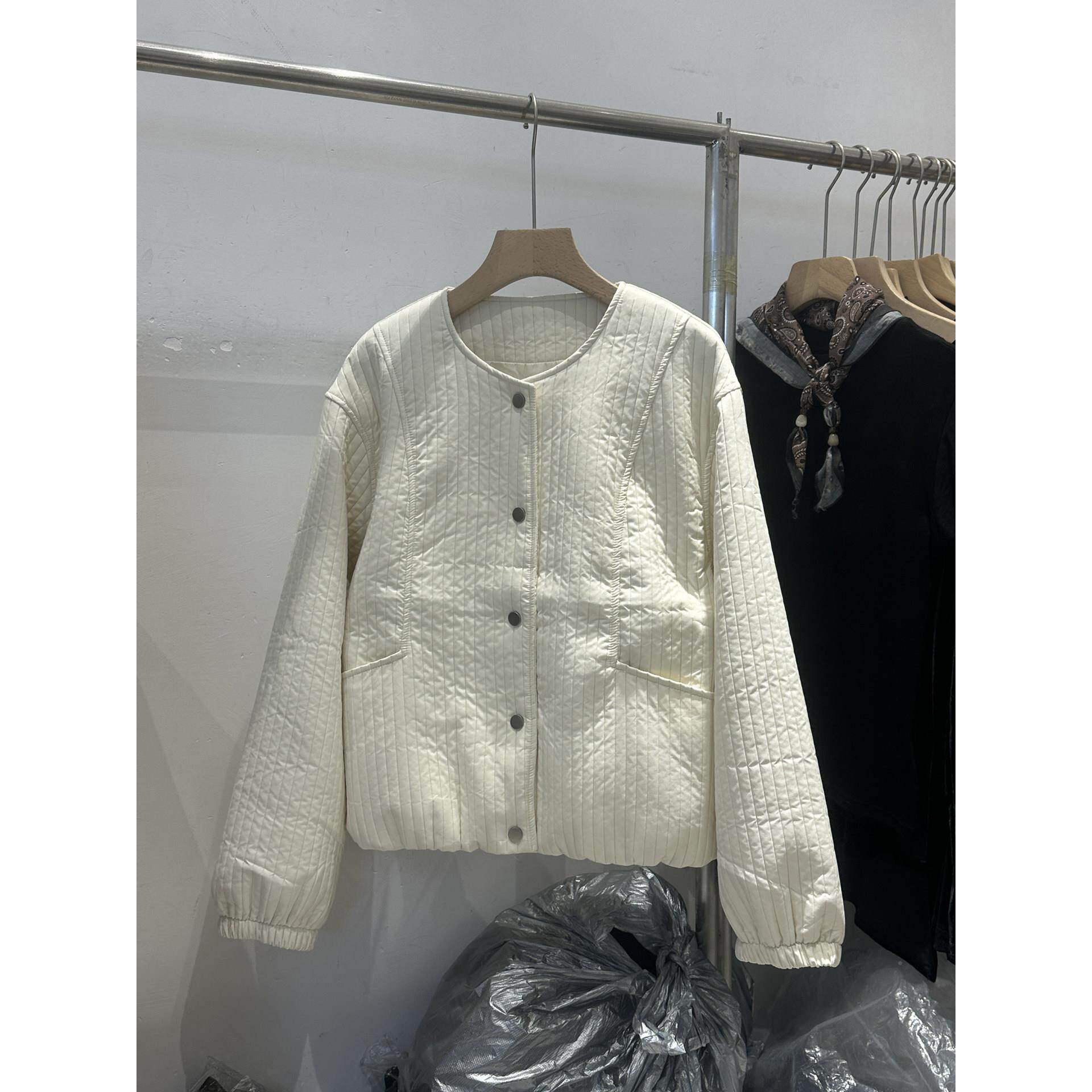 实体女装欧货新款圆绗缝棉服女秋冬设计感宽松保暖领休百潮搭上闲