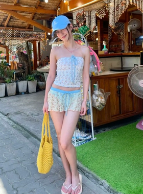 2025新款纯欲碎花抹胸两件套裙式分体泰迪熊泳衣女ins沙滩温泉