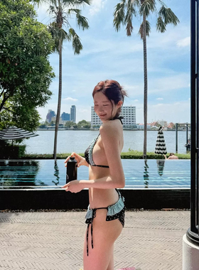 可爱少女波点撞色荷叶边比基尼泳装女2025新款海岛度假分体泳衣夏