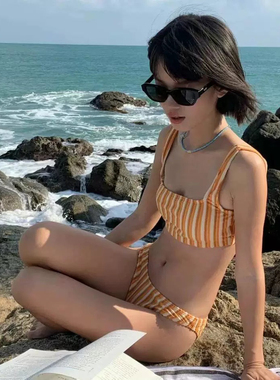 2024韩国比基尼东大门ins少女复古条纹 小胸简约分体游泳衣女泳装
