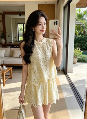 南油品质法式蕾丝无袖套装女2026夏季度假风镂空上衣+短裤两件套