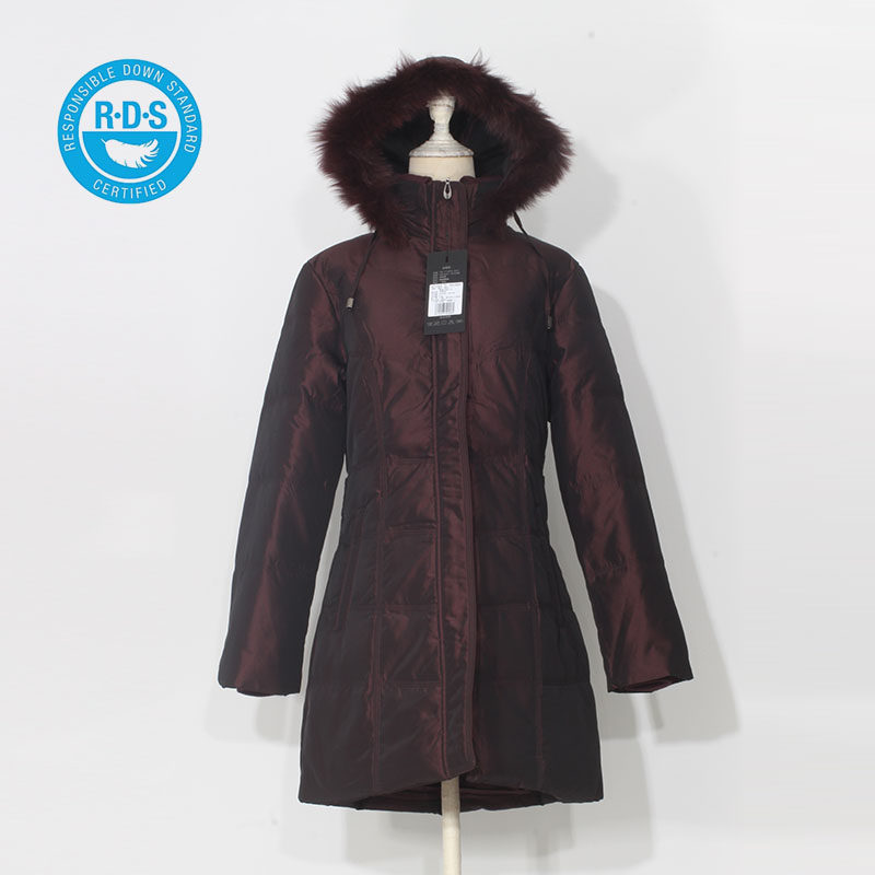 高端品牌秋冬装中老年人羽绒服洋气妈妈女款加厚加肥加大码中长款