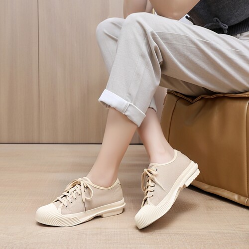 米白真皮垫橡胶底女休闲鞋透气