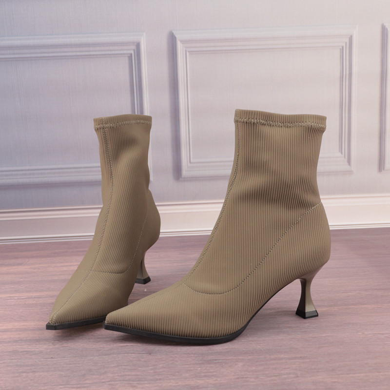 36码绿色尖头猫跟真皮垫女鞋子性感时尚女靴子短筒时装靴T90-3