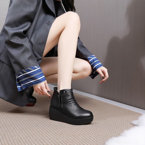 铆钉坡跟松糕厚底牛皮真皮女靴