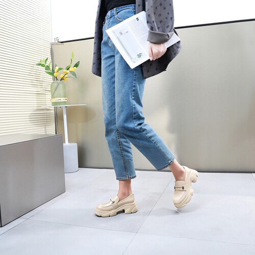 牛皮面羊皮里厚底粗跟松糕鞋女