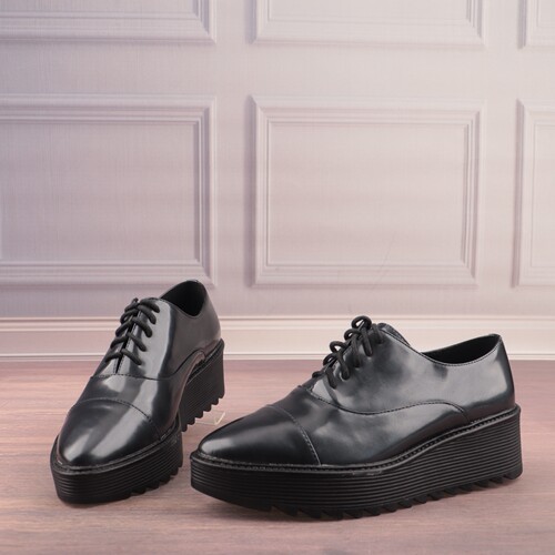 牛皮尖头防水台中跟通勤深口单鞋