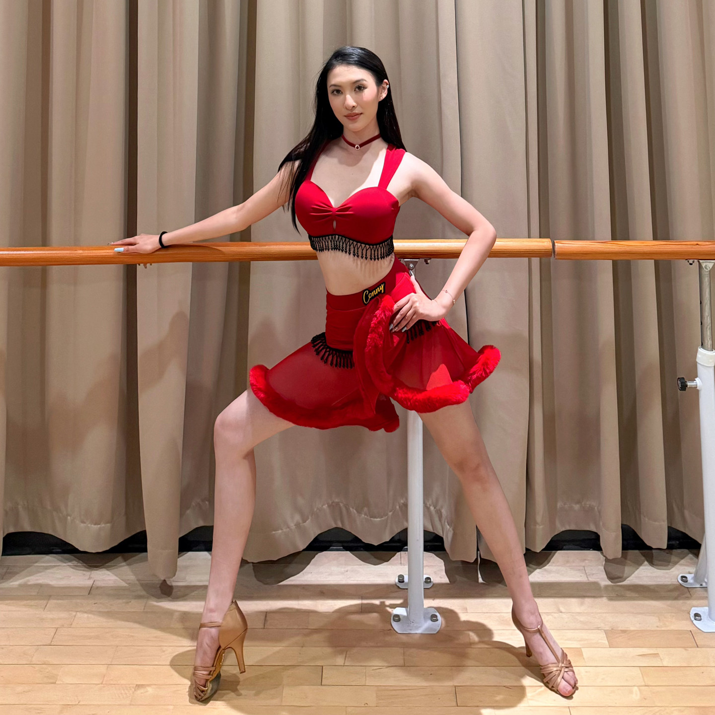 CONNY拉丁舞服装女舞蹈练功表演出服吊带红色网纱鱼骨半身裙成人