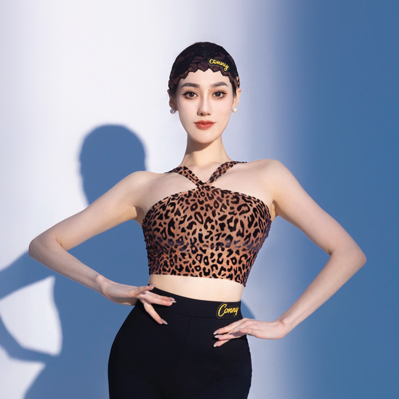 CONNY时尚拉丁舞服上装女舞蹈训练功国标内搭豹纹吊带上衣含胸垫