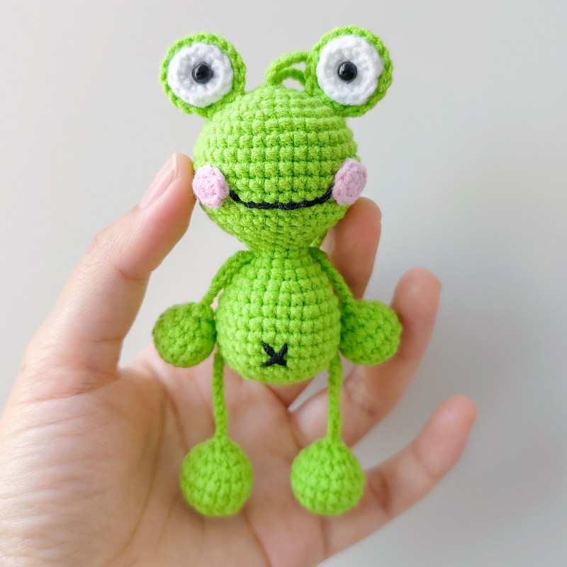 毛线钩织吊脚青蛙动物小青蛙编织成品挂件包包饰品车载装饰礼物,服饰配件/皮带/帽子/围巾,DIY编织材料包,淘宝优惠券,粉丝福利购,淘宝优惠卷
