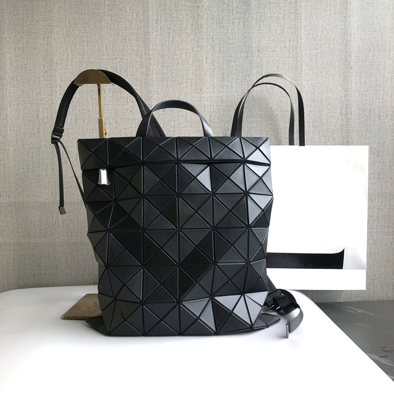 日韩风休闲亮片三角菱格6格竖款男女双肩手提电脑背包扁平pvc拉链