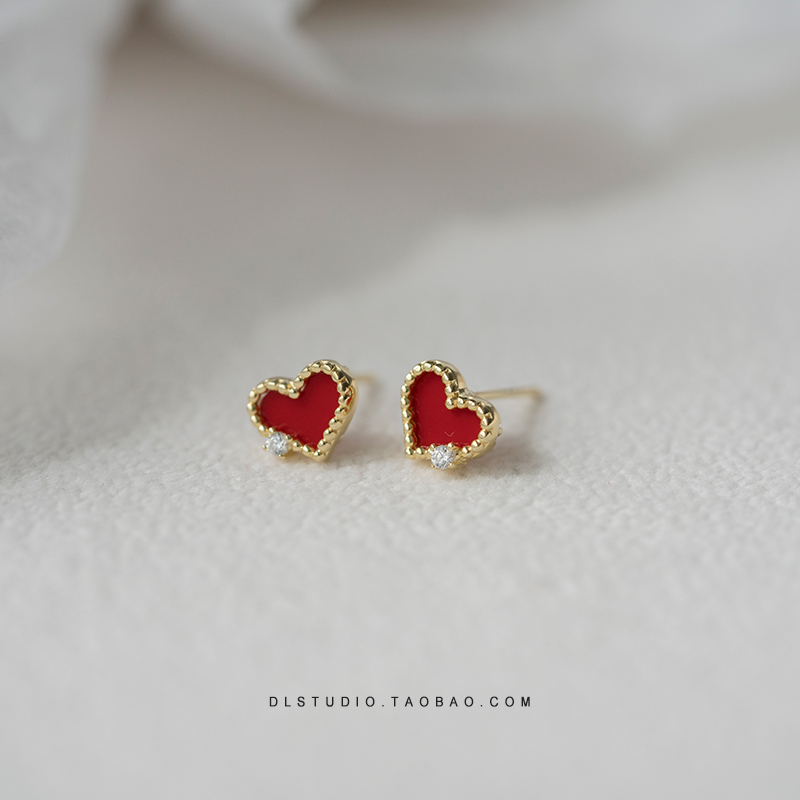 纯银镀金百搭小红心耳环